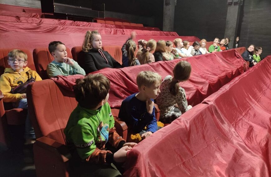 Kulisy teatru – wycieczka