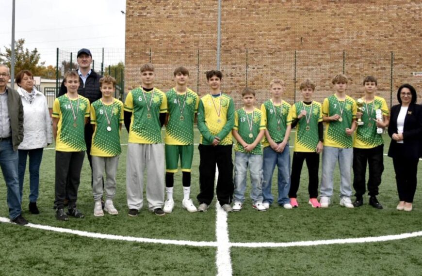 Pierwsze miejsce w XXIV Turnieju Piłki